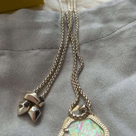 KENDRA SCOTT TEXAS EXCLUSIVE IRIDESCENT DICHROIC FOIL GOLD REID NECKLACE - Picture 6 of 7